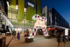 A new standard for Christmas displays: Triple ISO certification