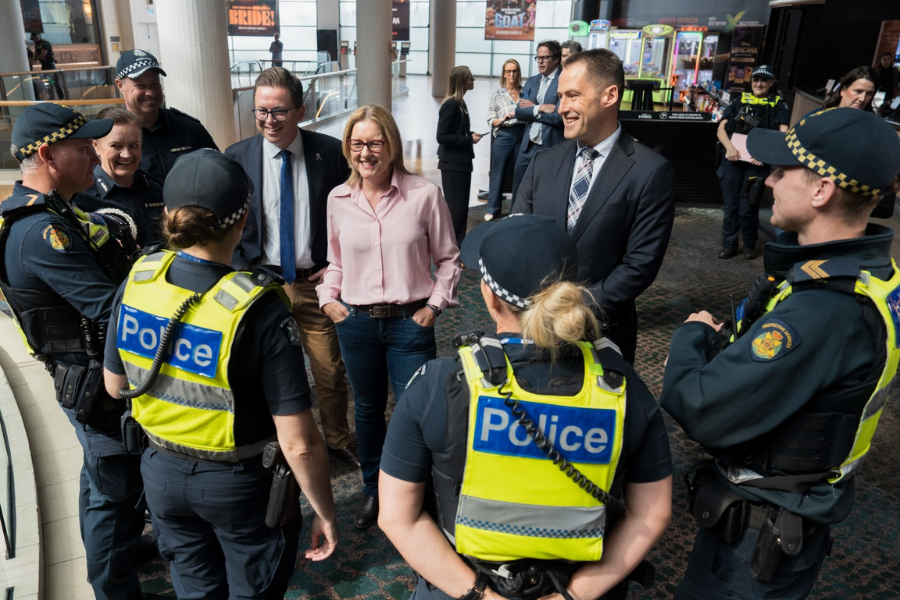 Victoria Police and PSOs to patrol shopping centres until year-end