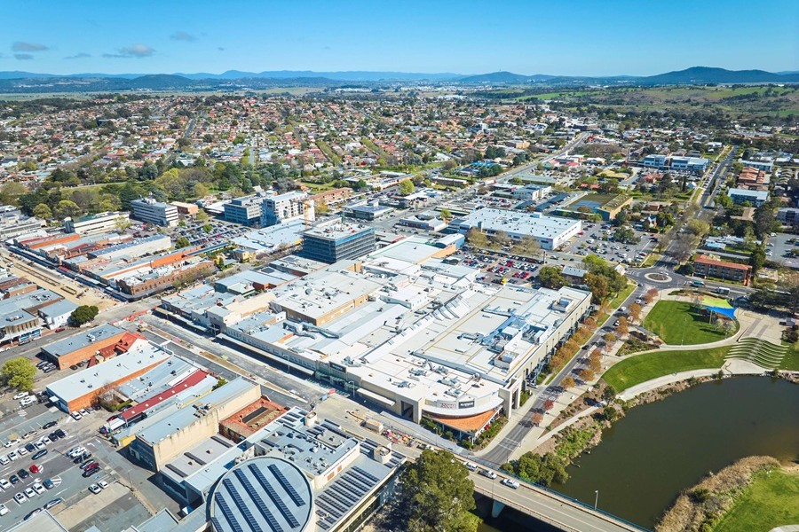 Riverside Plaza in Canberra-Queanbeyan corridor for sale